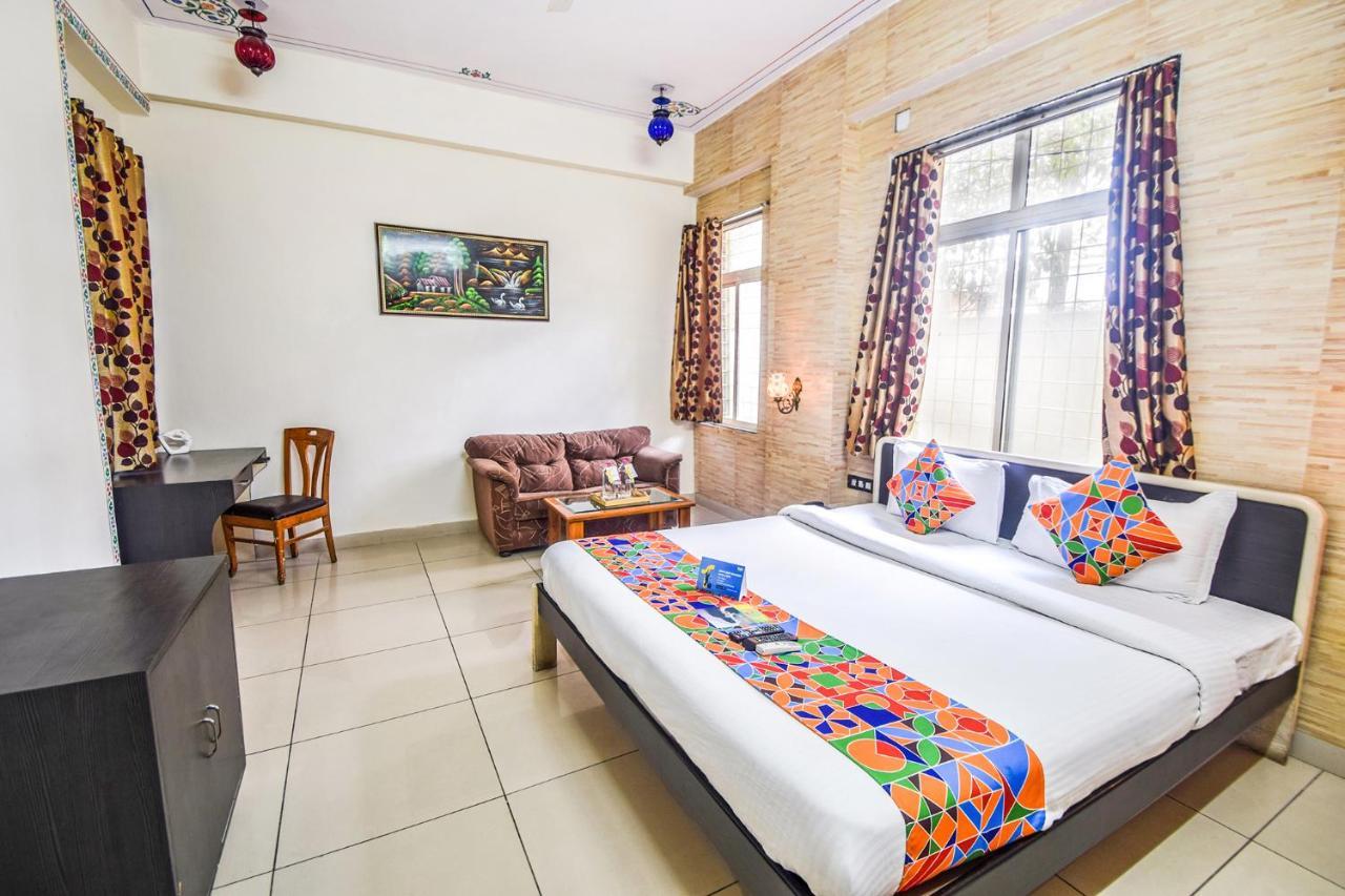 Fabhotel Everest International Udaipur Eksteriør bilde